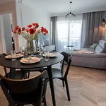 Invest Centrum Park 7 *