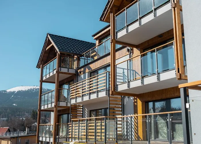 Invest Centrum Park 7 * 스클라르스카포렘바