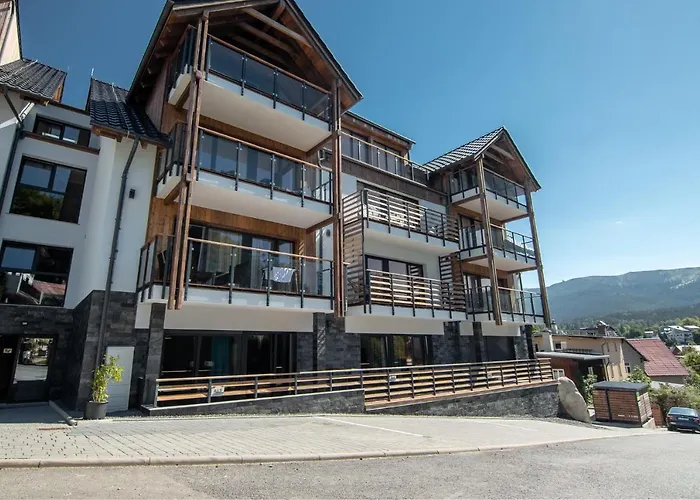 Apartamento Invest Centrum Park 7 *